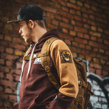 Bild in den Galerie-Viewer laden, Desert Storm Kapuzenpullover
