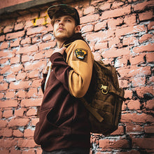 Bild in den Galerie-Viewer laden, Desert Storm Kapuzenpullover
